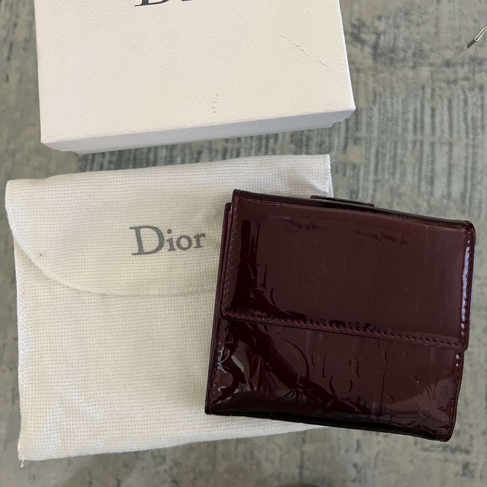 Christian dior wallet